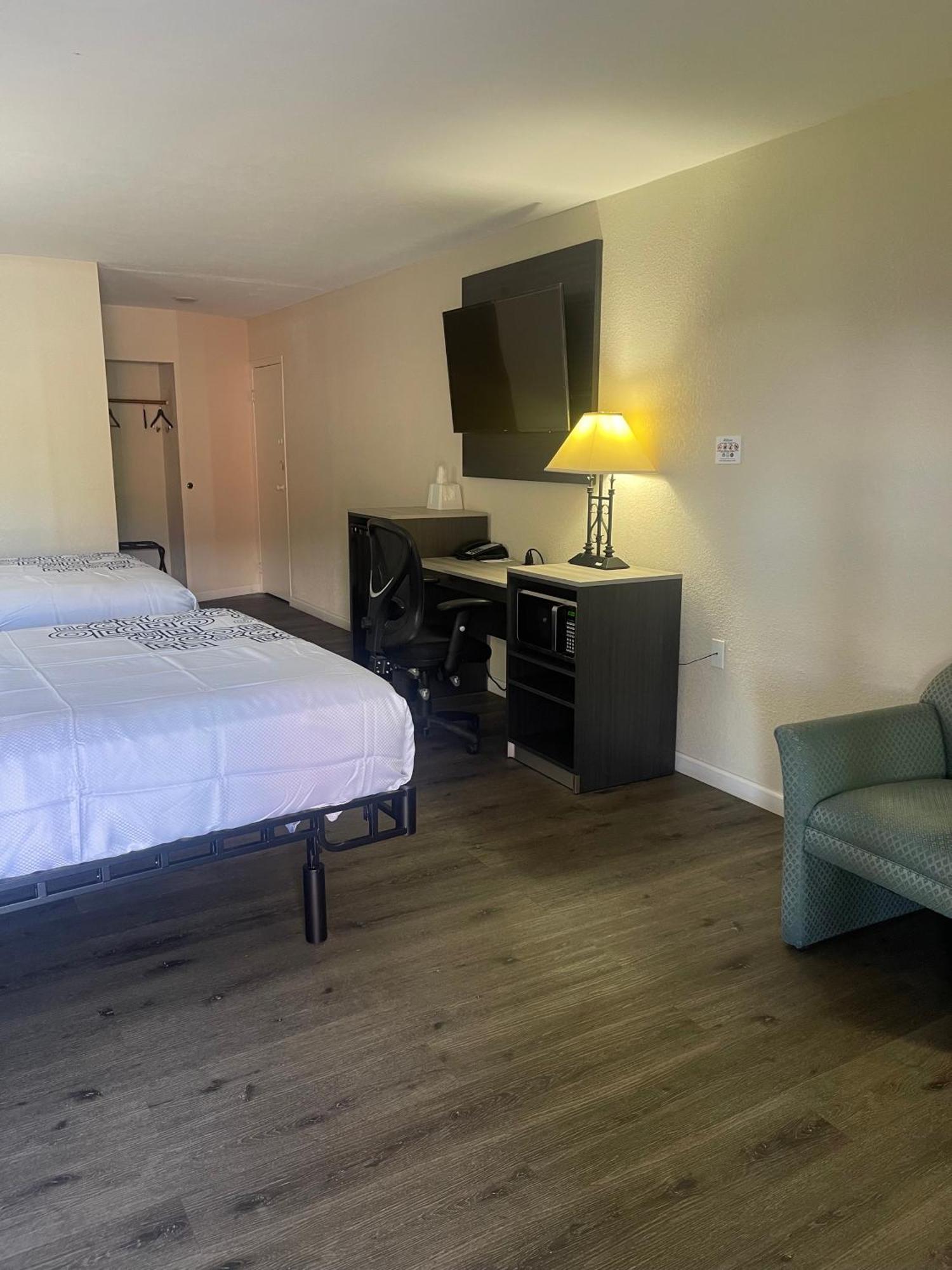 ברדסטאון Bourbon Capital Inn מראה חיצוני תמונה