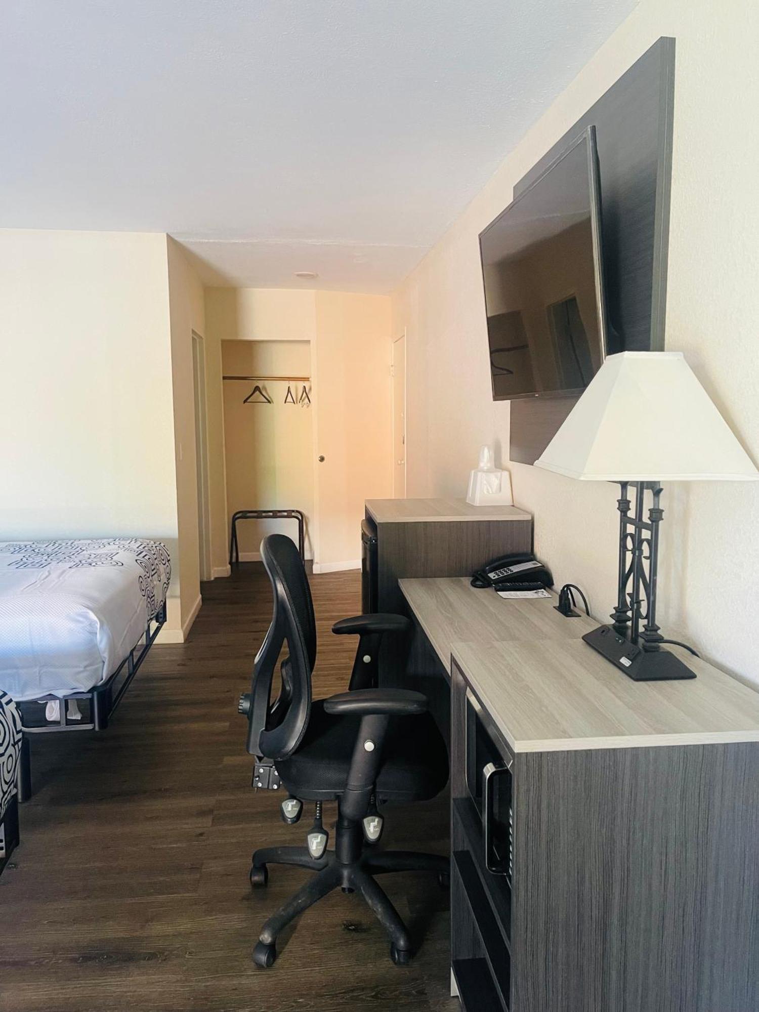 ברדסטאון Bourbon Capital Inn מראה חיצוני תמונה