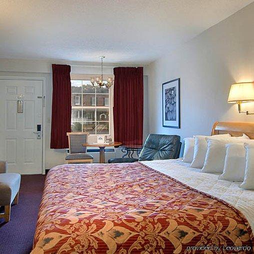 ברדסטאון Bourbon Capital Inn מראה חיצוני תמונה