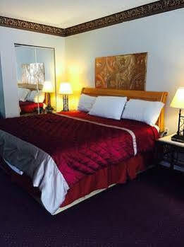 ברדסטאון Bourbon Capital Inn מראה חיצוני תמונה